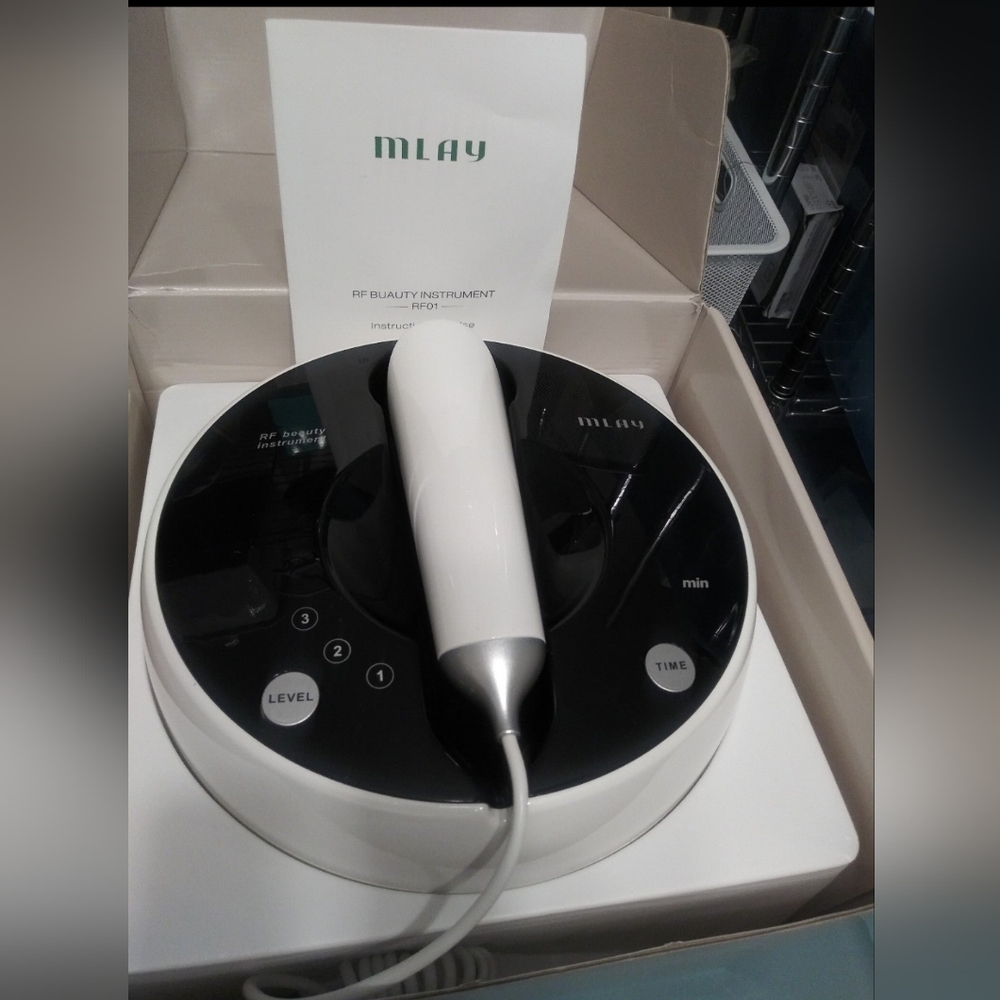 MLAY RF Radio Frequency Facial Massager